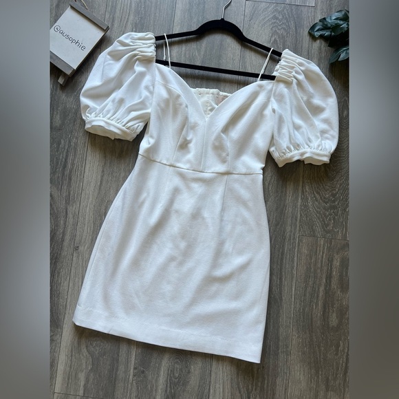 Keepsake the label puff sleeve off the shoulder mini dress in white. Size 4 - Picture 2 of 12